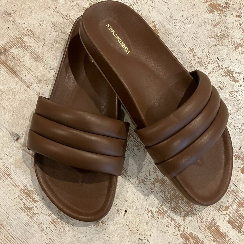 Beatrice Valenzuela Sandalia NEVER WORN 36